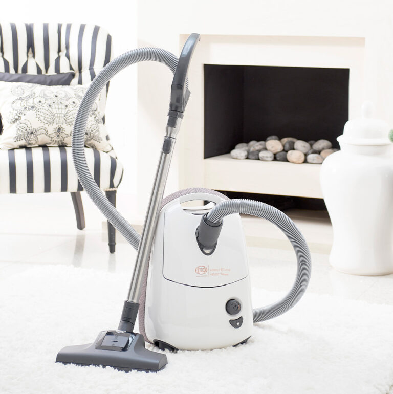 Canister Vacuum Cleaners | SEBO Canada